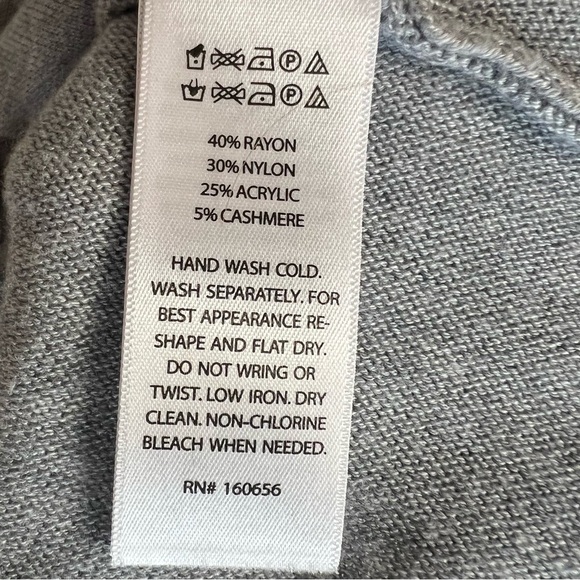 Rachel Zoe Crew Neck Pullover Sweater Sz M Star Stars Rainbow Gray Lightweight - Picture 8 of 9